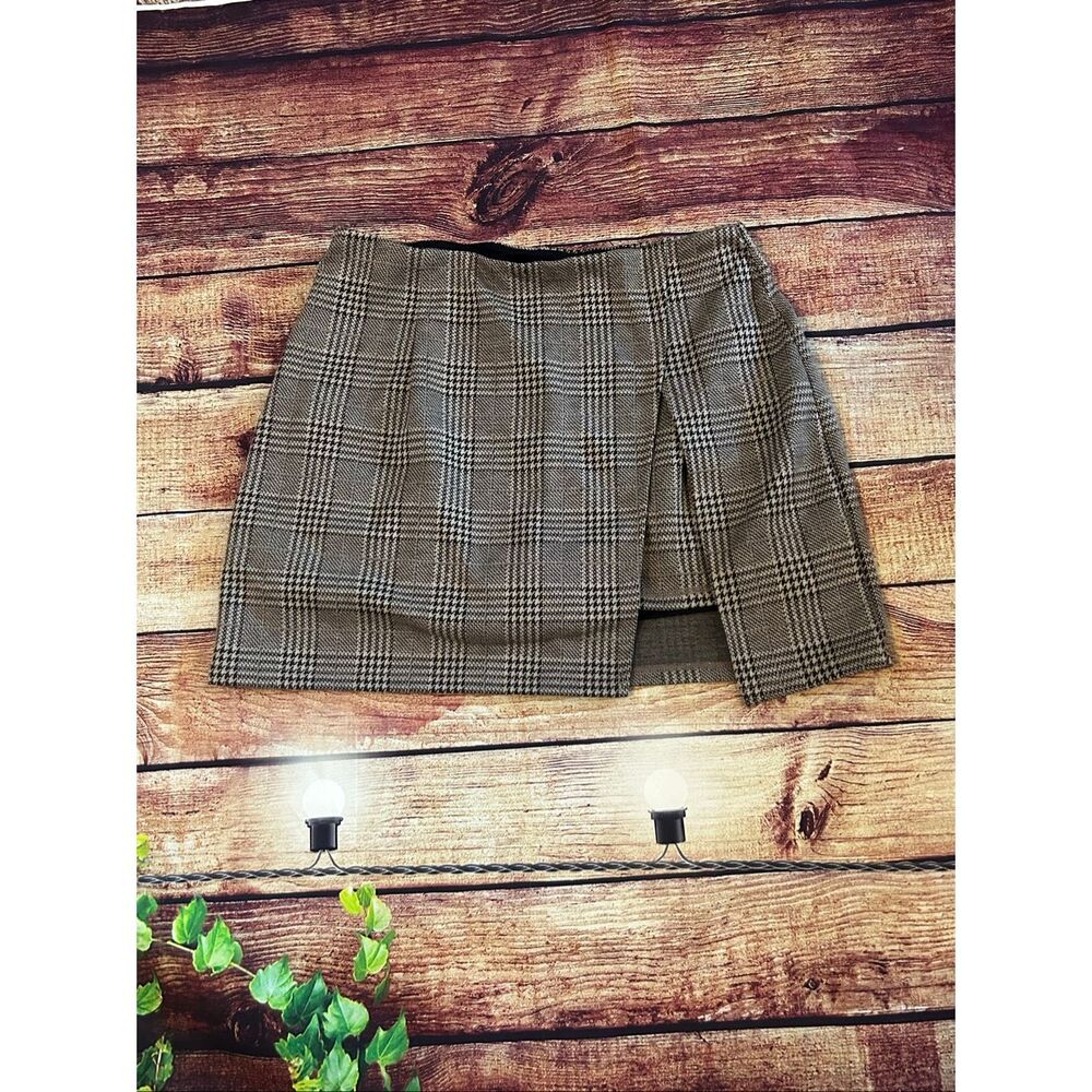 Halara Houndstooth Mini Skort Brown Size S